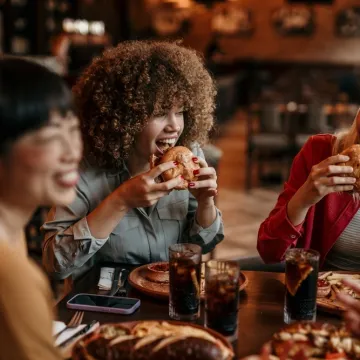 Volite jesti burgere? Nutricionisti otkrili koliko crvenog mesa je preporučljivo