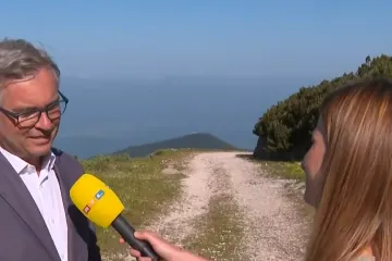 Povjerenik EU stigao u kontrolu hrvatske granice: 'Nevjerojatno, impresioniran sam...'