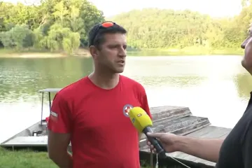 Drama kod Broda: I dalje traže Antonija, pretražuje se duboko jezero, gusta šuma...