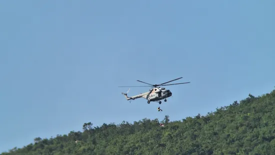 Velika akcija spašavanja: MORH i HGSS spasili turistikinju na Biokovu, prevezena je na hitnu