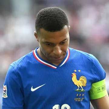 Otkriveno kroz kakvu dramu Mbappe prolazi: 'Jedva da izlazi iz sobe, potpuno je izoliran'