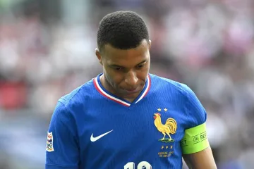 Otkriveno kroz kakvu dramu Mbappe prolazi: 'Jedva da izlazi iz sobe, potpuno je izoliran'