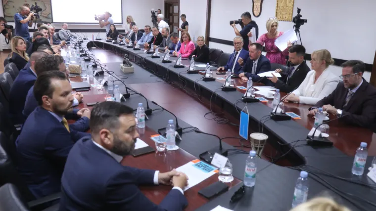 Raspad sistema u Splitu! Gradsko vijeće još nije konstituirano: Čeka se pristanak Mostovca Kelama