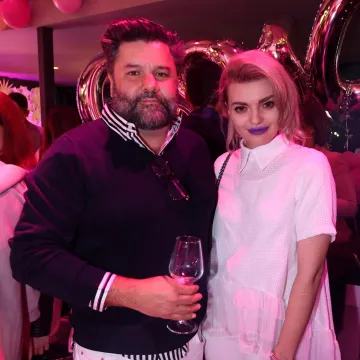 Ella Dvornik odgovorila na pitanje o razvodu s Charlesom: Otkrila gdje su djeca i kako sada žive