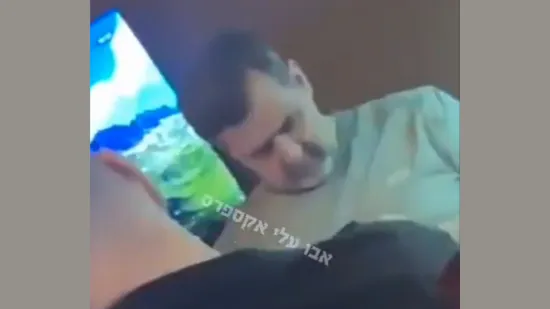 Asadov brat snimljen u luksuznom kafiću: Pogledajte gdje se skriva zloglasni 'Egzekutor'