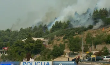 Požari haraju kod Makarske: Sumnja na namjerno podmetanje, ispitani vozači quada