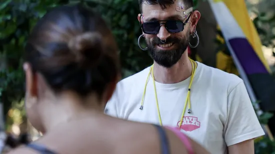 Pride u Splitu povezao je ljude na novoj razini: Šetali su zagrljeni, zaljubljeni i sretni