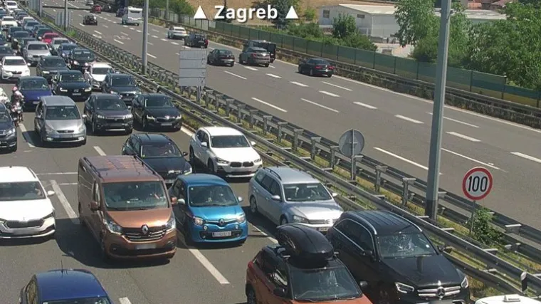 Počinju gužve na autocestama: HAK najavio gust promet prema unutrašnjosti