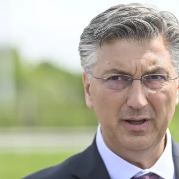 Plenković čestitao Dan antifašističke borbe: 'Važno je očuvati vrijednosti koje nas ujedinjuju'