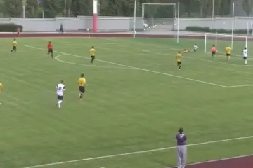 Čini li se i vama da je bio mrtav pijan? Nastup ovog komentatora ući će u televizijske anale