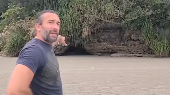 Raj ili zamka? Video koji ledi krv u kilažama! Pogledajte što skriva ova prelijepa plaža