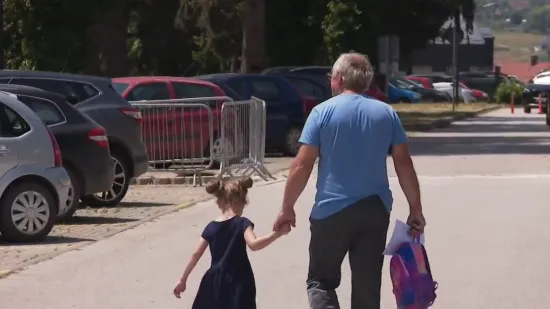 Križevačke umirovljenike uskoro čeka naknada za čuvanje unuka: Evo kako funkcionira 'baka-djed servis'