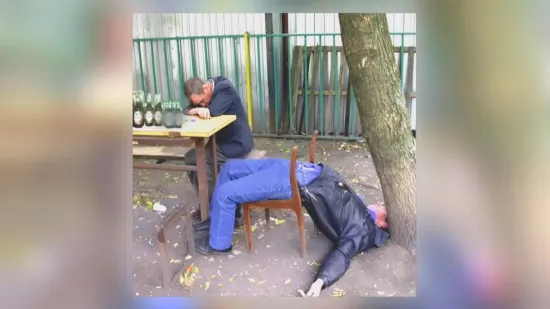 Udruga pijanaca zaprijetila vladi: Smanjite cijene alkohola ili krećemo u masovne prosvjede!