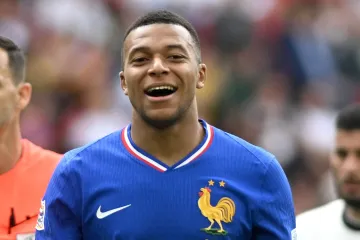 Mbappé je pet dana bio izoliran od svih u hotelskoj sobi, a onda se izvagao i uslijedio je šok