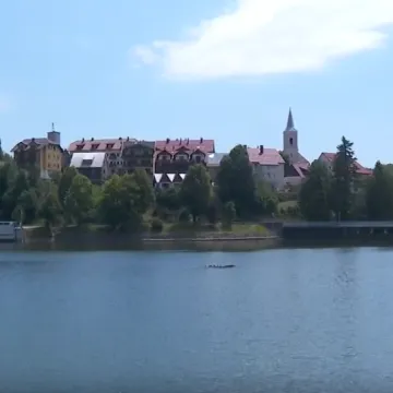 S vrućeg asfalta u hladovinu borova u Gorskom kotaru: 'Ovdje se toplinski val ne osjeti, a apartmani su puni'