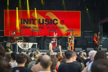 Tropske vrućine, seksi publika i gomila bendova: Bili smo na INmusic festivalu