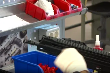 Anušića brinu cijene oružja i opreme, a Milanovića? 'Ako ćemo novac i zaradu davati drugima...'