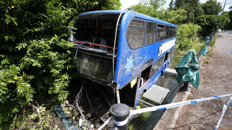 Autobus pun učenika završio u rijeci, najmanje 17 ozlijeđenih: 'Sve se brzo dogodilo'