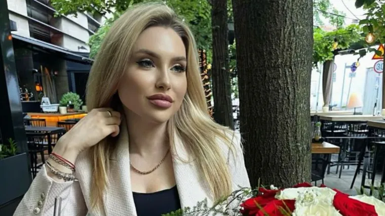 Petri Meštrić upala sjekira u med? Dragi joj poklonio Porschea pa ju odveo na odmor za elitu