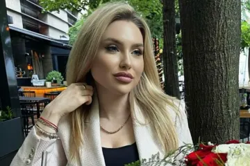 Petri Meštrić upala sjekira u med? Dragi joj poklonio Porschea pa ju odveo na odmor za elitu