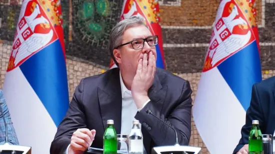 Bombaške dojave, ultimatumi i blokade: Srbija večeras ulazi u povijest ili u potpuni kaos?