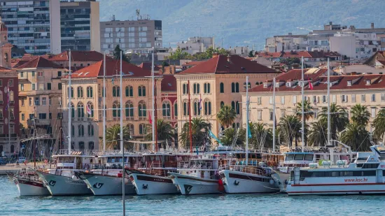 Stigao vlak pun Poljaka, Rijeka krcata, ali sve obara jedna stvar: 'Jednosavno savršeno...'