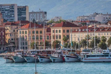 Stigao vlak pun Poljaka, Rijeka krcata, ali sve obara jedna stvar: 'Jednostavno savršeno...'