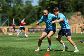 Dinamo na pripremama u luksuznom resortu: Tajnovit osmijeh Kovačevića daje nešto naslutiti...