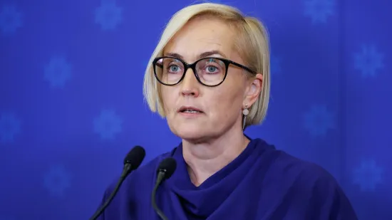 Ministricu obrazovanja upitali koliko je osam puta četiri, odgovorila je da nema pojma