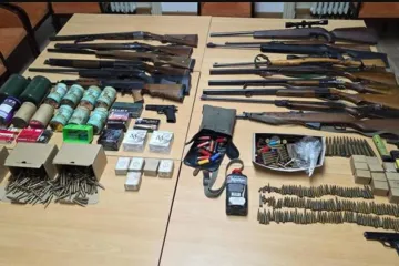 To nije obiteljski dom, već oružarnica! Bombe, oružje, eksplozivi: Pogledajte šokantni ulov slavonskih policajaca