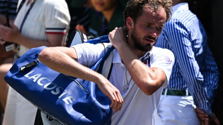 Šok na startu Wimbledona: Medvedev ispao nakon apsolutne senzacije
