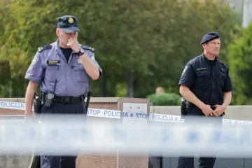 Muškarac napao policajku pa pobjegao, objavljeni detalji o napadaču