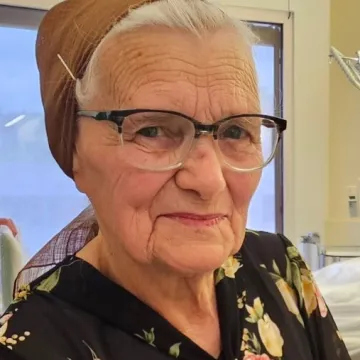 Nina ima 53 unuka, 100 praunučadi i posebnu bilježnicu: 'S njima je već malo teže...'
