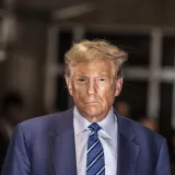 Mirišite kao Trump: Evo što dobijete za više od 200 eura u bočici sa zlatnim kipićem