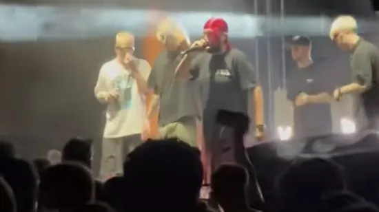 'Halo, buraz, što bacaš?!' Hiljson Mandela zaustavio koncert zbog neočekivanog ispada