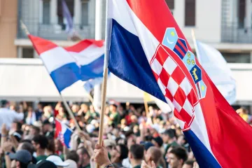 RTL Danas donosi: Hrvati žele uključiti imigrante u društvo, a što je s kunom i jesu li svi političari isti?