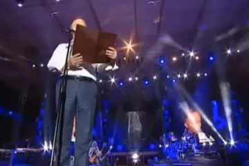 Znate li da je jedan ministar nastupio na Thompsonovom koncertu 2015.? Imamo i snimku