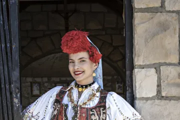 Ljepota i ponos hrvatske baštine: Djevojke iz cijelog svijeta zasjale u Biogradu