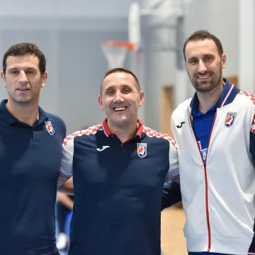 Kajba reagirao na snimku koja je potresla hrvatsku: 'Trebao im je kao Gattuso kupiti Rolexe'