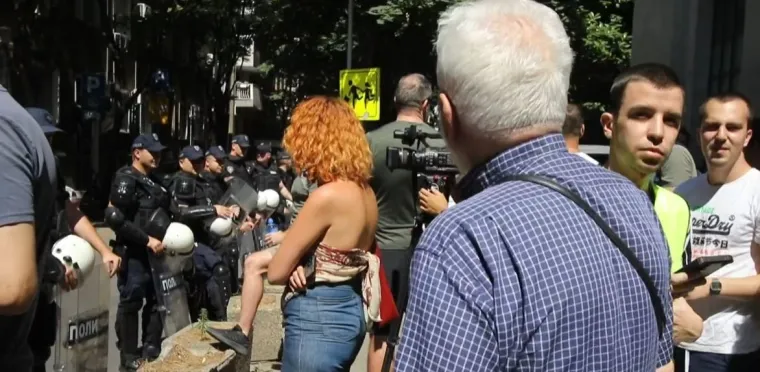 Masovna uhićenja, studenti na ulicama, profesori u suzama: 'Nema toliko policije koliko ima nas'