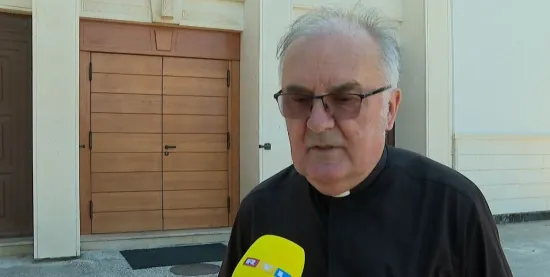 U crkvi umjesto na koncertu: Split moli, Zagreb pjeva – svi za Thompsona