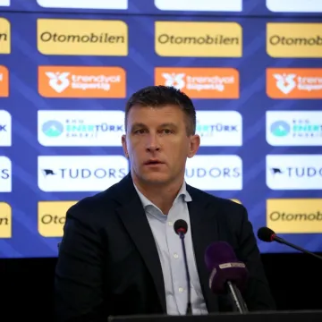 Težak početak za Jakirovića: Prije prve utakmice, ozbiljan udarac za Hull City!