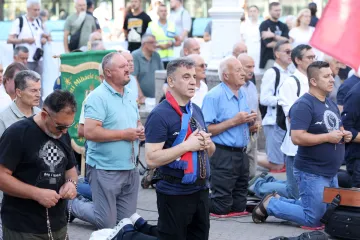 Na Trgu kleče i mole, ovoga puta i za Thompsona: Dvije stvari su im najvažnije