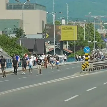 Pratite uživo atmosferu uoči Thompsonovog koncerta: Prema Hipodromu slijeva se rijeka ljudi