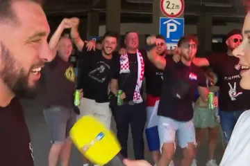 Stotine ljudi kreće pješice put Hipodroma: Evo koliko će im trebati i kakva je atmosfera