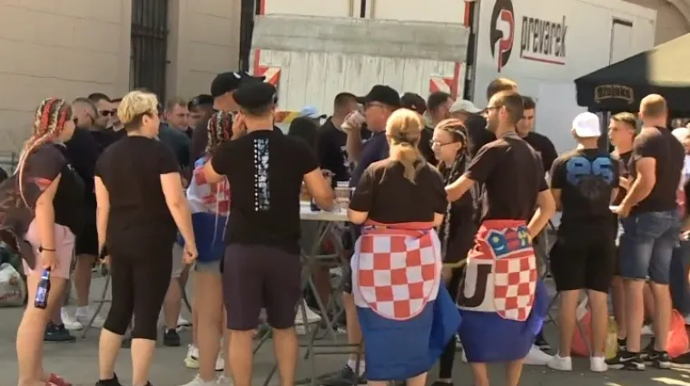 Centrom grada orile se ustaške pjesme: Evo kako su to komentirali iz policije