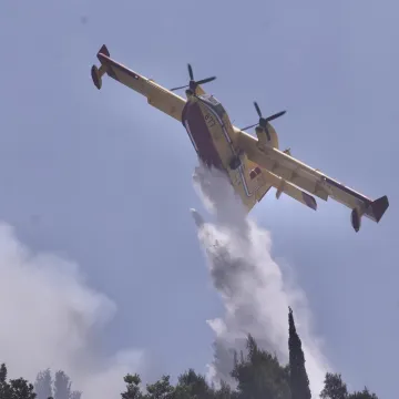 Buknuo požar na Dinari: S terena ne dolaze dobre prognoze