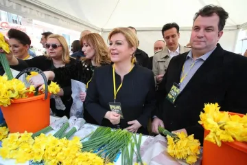Na Thompsonovom koncertu bio i suprug bivše predsjednice. Evo s kim se Jakov Kitarović družio