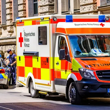 Obitelj je svjedočila užasu: Masivna metalna vrata pala na dječaka (4) i ubila ga