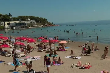 U Dalmaciji pakleno prži, ona na svoje osvježenje tek čeka: Pitali smo Splićane mogu li se uopće rashladit u moru?